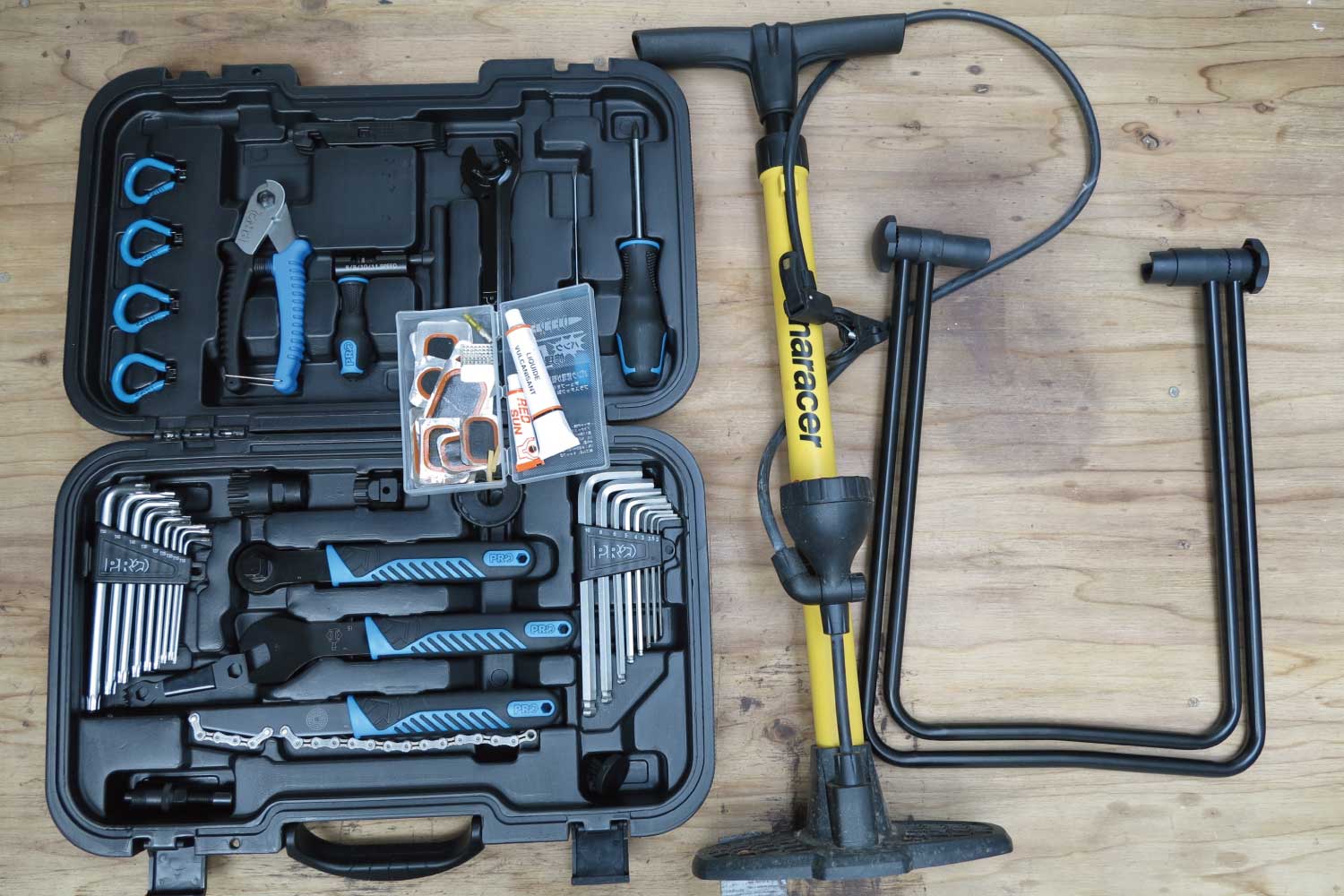 Bicycle tool set