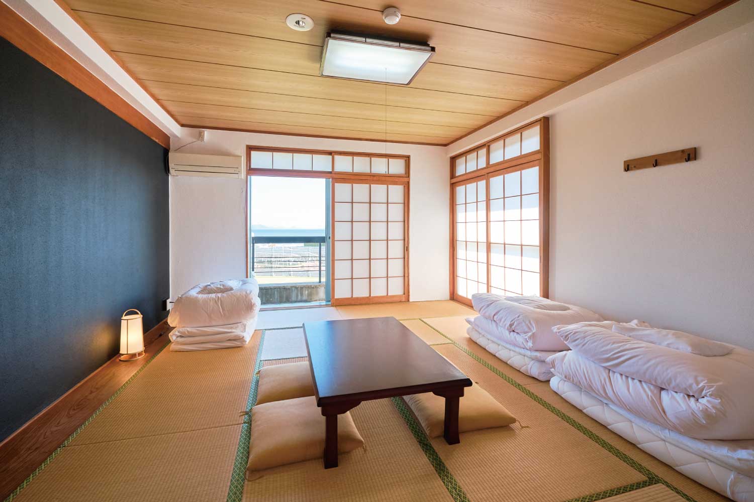 JPN Style Family Room with Shared Bathroom